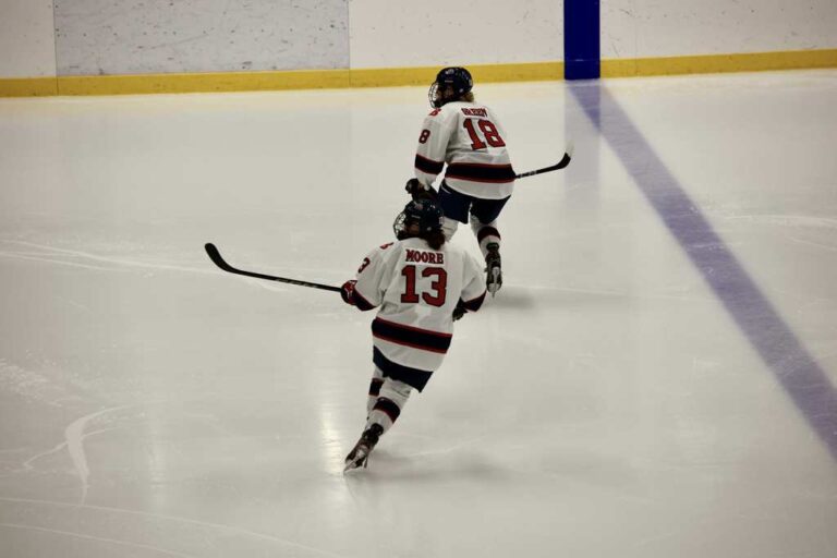 Brock Badgers Women’s Hockey Dominates School Day Game with 5-1 Victory