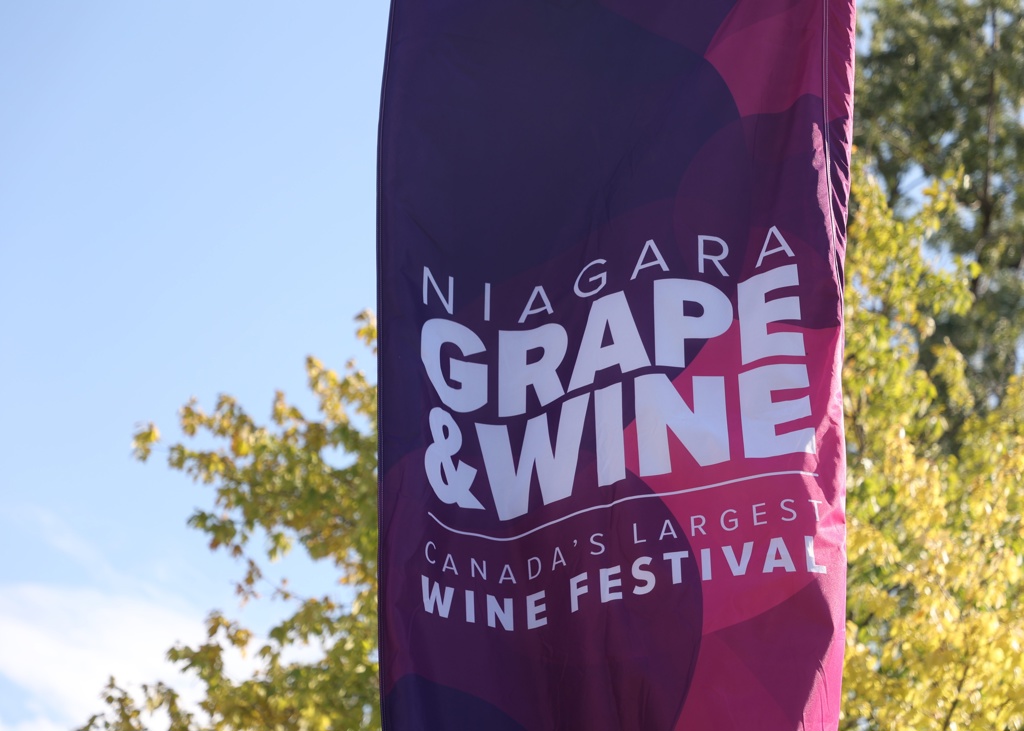 Grape and Wine A great place to learn about the Niagara region’s art